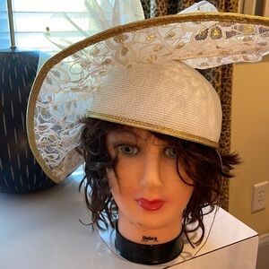 🎉HP🎉Vintage Sylvia hat